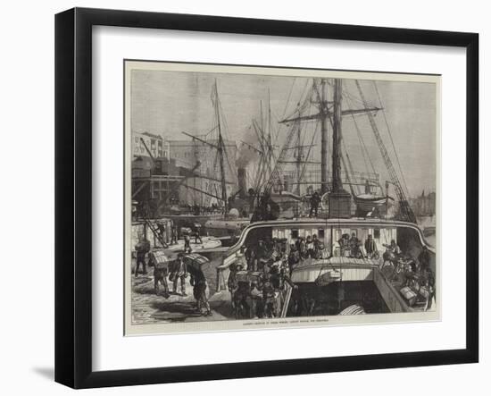 Landing Oranges at Fresh Wharf, London Bridge, for Christmas-null-Framed Giclee Print