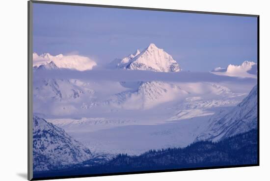 Landscape of snow covered mountain range, Homer, Alaska, US-Keren Su-Mounted Photographic Print