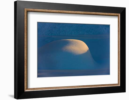 Landscape of snow mound at sunset, Haines, Alaska, USA-Keren Su-Framed Photographic Print