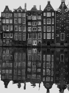 Reflection by lanny72