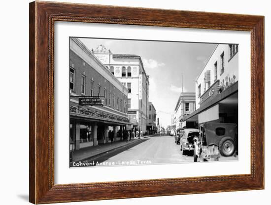 Laredo, Texas - Convent Avenue-Lantern Press-Framed Art Print