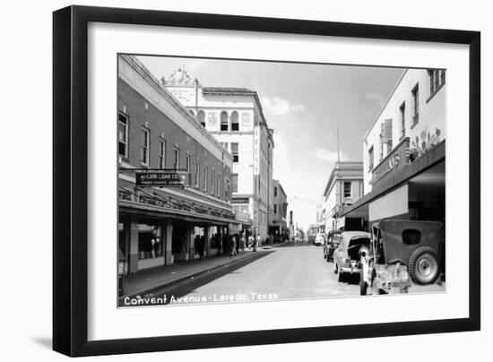 Laredo, Texas - Convent Avenue-Lantern Press-Framed Art Print