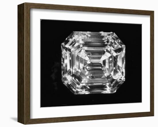 Large Diamond Owned by Jewel Harry Winston-Bernard Hoffman-Framed Photographic Print