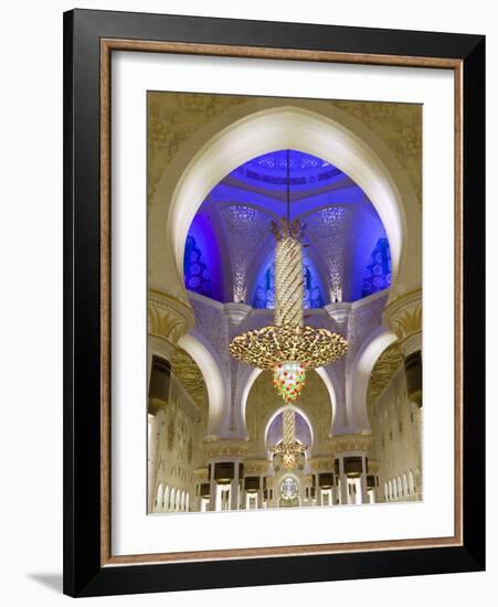 Largest Chandelier in the World Inside Sheikh Zayed Bin Sultan Al Nahyan Mosque, Abu Dhabi-null-Framed Photographic Print