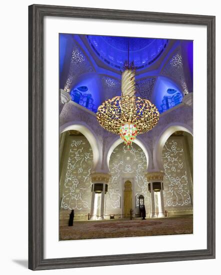 Largest Chandelier in the World Inside Sheikh Zayed Bin Sultan Al Nahyan Mosque, Abu Dhabi-null-Framed Photographic Print