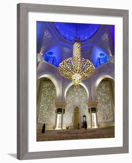 Largest Chandelier in the World Inside Sheikh Zayed Bin Sultan Al Nahyan Mosque, Abu Dhabi-null-Framed Photographic Print