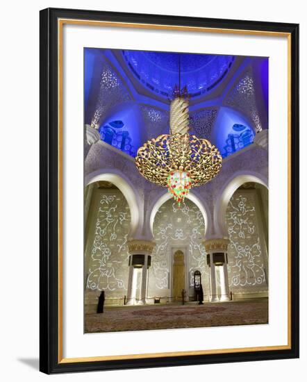 Largest Chandelier in the World Inside Sheikh Zayed Bin Sultan Al Nahyan Mosque, Abu Dhabi-null-Framed Photographic Print