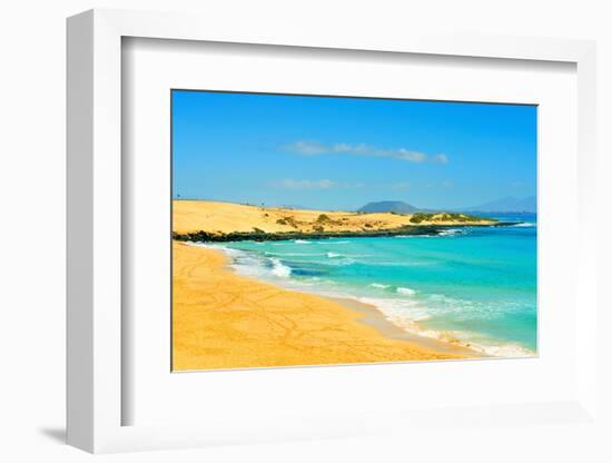 Las Alzadas Beach in Natural Park of Dunes of Corralejo in Fuerteventura, Canary Islands, Spain-nito-Framed Photographic Print