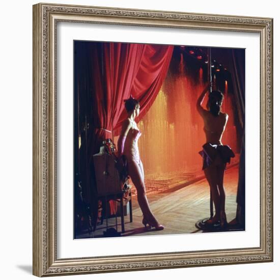 Las Vegas Chorus Showgirls Backstage During a Performance-Loomis Dean-Framed Photographic Print