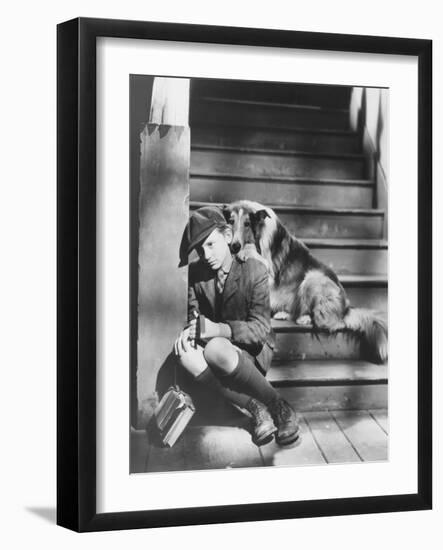 Lassie Come Home, Roddy Mcdowall, 1943-null-Framed Photo