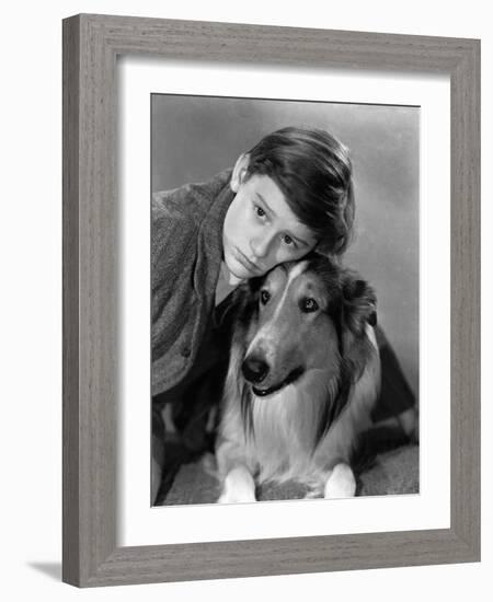 Lassie Come Home, Roddy McDowall, Lassie, 1943-null-Framed Photo