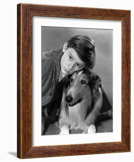 Lassie Come Home, Roddy McDowall, Lassie, 1943-null-Framed Photo