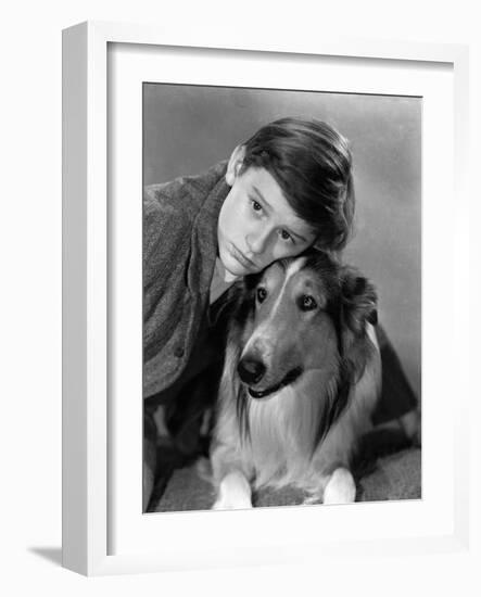 Lassie Come Home, Roddy McDowall, Lassie, 1943-null-Framed Photo