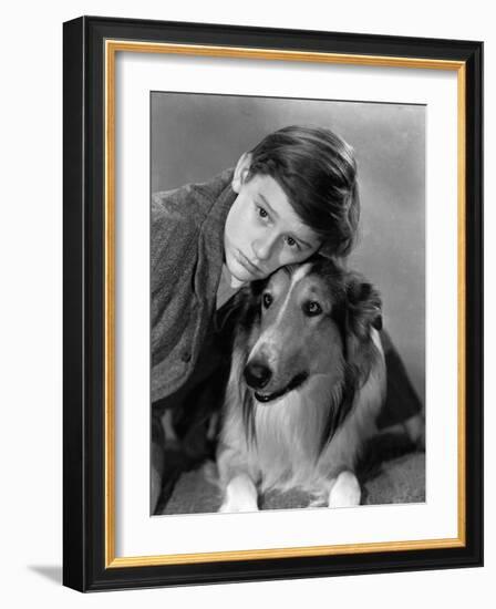 Lassie Come Home, Roddy McDowall, Lassie, 1943-null-Framed Photo