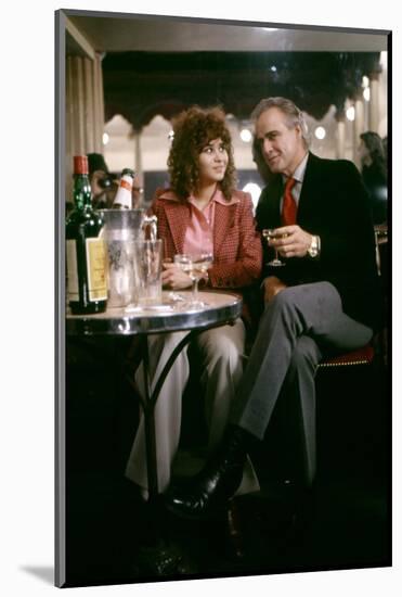 LAST TANGO IN PARIS, 1972 directed by BERNADO BERTOLUCCI Maria Schneider and Marlon Brando (photo)-null-Mounted Photo