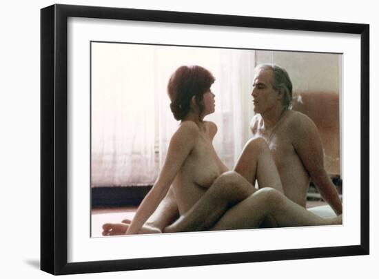 Last Tango in Paris 1972 Directed by Bernado Bertolucci Maria Schneider and Marlon Brando-null-Framed Photo