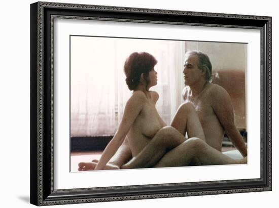 Last Tango in Paris 1972 Directed by Bernado Bertolucci Maria Schneider and Marlon Brando-null-Framed Photo