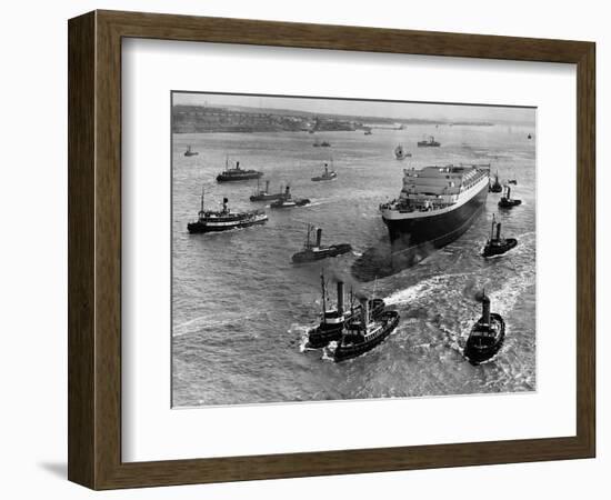 Launch of the Mauretania-null-Framed Photographic Print