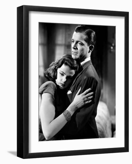 LAURA, 1944 directed by OTTO PREMINGER Gene Tierney and Dana Andrews (b/w photo)-null-Framed Photo