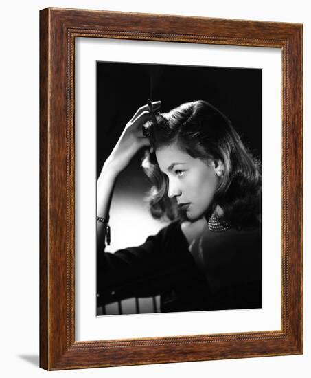 Lauren Bacall, 1945-null-Framed Photographic Print