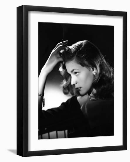 Lauren Bacall, 1945-null-Framed Photographic Print