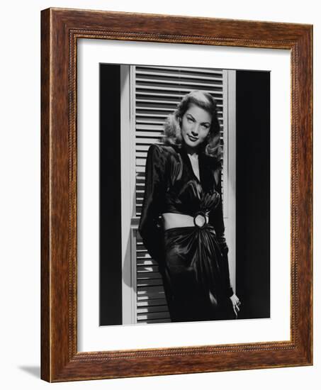 Lauren Bacall "To Have And Have Not" 1944 Directed by Howard Hawks-null-Framed Photographic Print