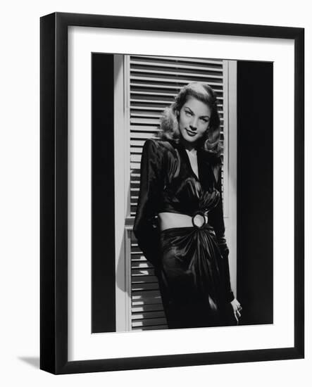 Lauren Bacall "To Have And Have Not" 1944 Directed by Howard Hawks-null-Framed Photographic Print