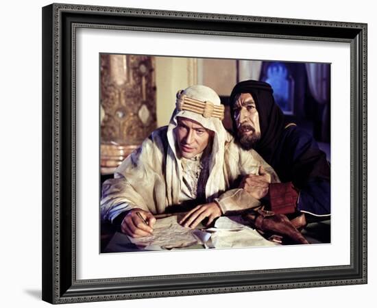 Lawrence d'Arabie LAWRENCE OF ARABIA by David Lean with Peter O'Toole and Anthony Quinn, 1962 Oscar-null-Framed Photo