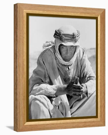 Lawrence d'Arabie LAWRENCE OF ARABIA by DavidLean with Peter O'Toole, 1962 (b/w photo)-null-Framed Stretched Canvas