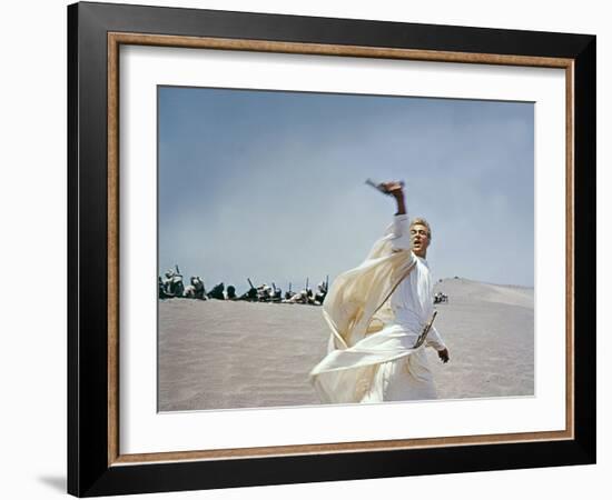 LAWRENCE OF ARABIA, 1962 directed by DAVID LEAN Peter O'Toole (photo)-null-Framed Photo