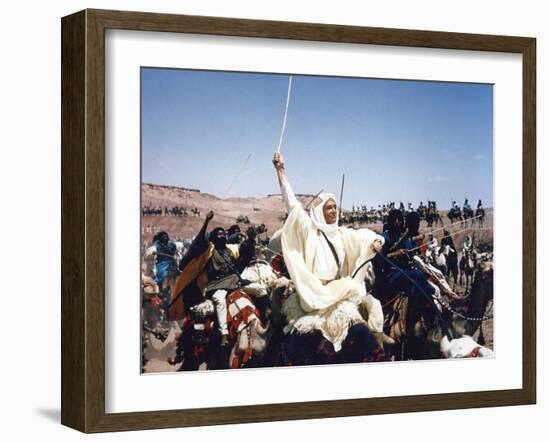 LAWRENCE OF ARABIA, 1962 directed by DAVID LEAN Peter O'Toole (photo)-null-Framed Photo