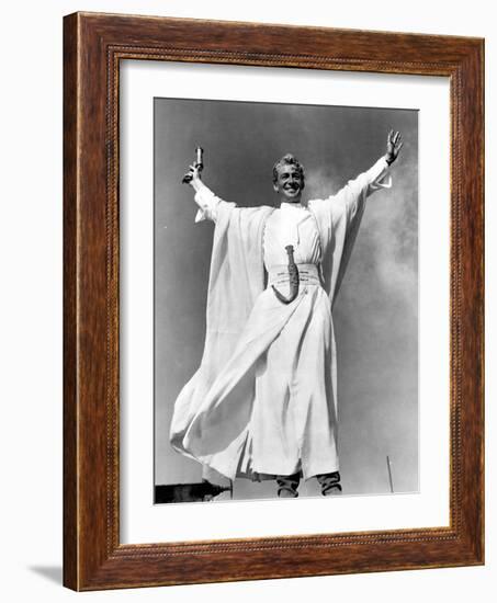 Lawrence of Arabia, Peter O'Toole, 1962, Victory Stance-null-Framed Premium Photographic Print