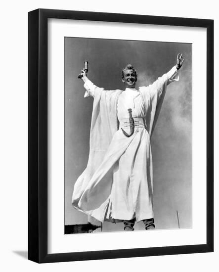 Lawrence of Arabia, Peter O'Toole, 1962, Victory Stance-null-Framed Premium Photographic Print