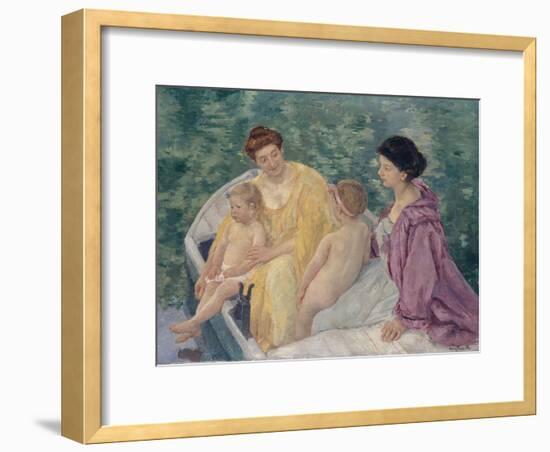 Le Bain (Two Mothers and their Children in a Boa)-Mary Cassatt-Framed Giclee Print