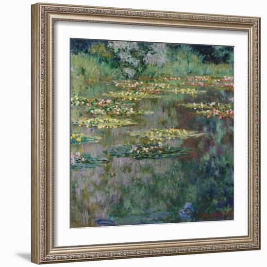 Le Bassin, 1904-Claude Monet-Framed Giclee Print