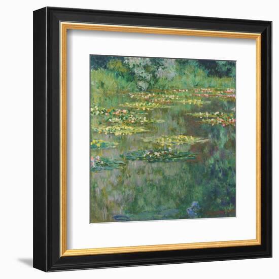 Le Bassin des Nympheas, 1904-Claude Monet-Framed Art Print