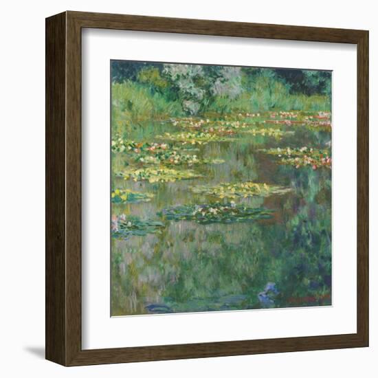 Le Bassin des Nympheas, 1904-Claude Monet-Framed Giclee Print