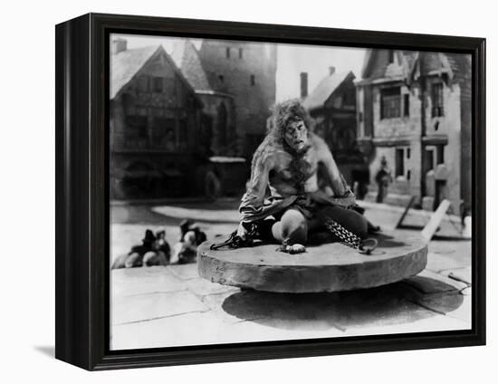 Le bossu by Notre Dame THE HUNCHBACK OF NOTRE DAME by WallaceWorsley with Lon Chaney Sr (Quasimodo)-null-Framed Stretched Canvas