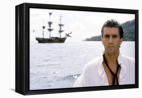 Le Bounty by Roger Donaldson with Mel Gibson, 1984 (photo)-null-Framed Stretched Canvas