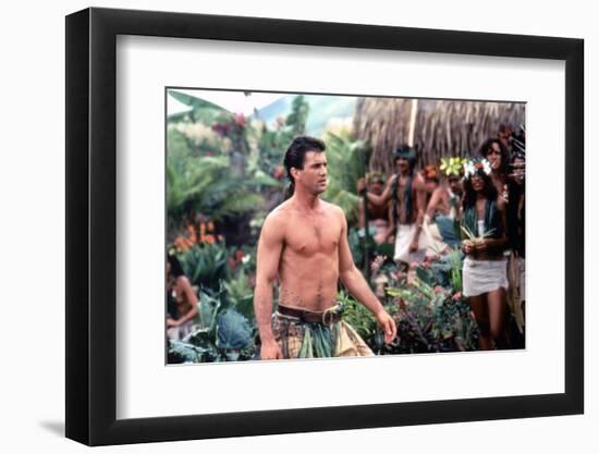 Le Bounty by Roger Donaldson with Mel Gibson, 1984 (photo)-null-Framed Photo