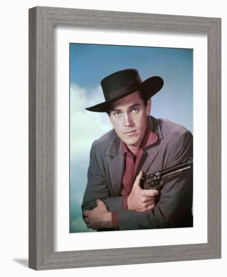 Le Brigand bien Aime THE TRUE STORY OF JESSE JAMES by NicholasRay with Jeffrey Hunter, 1957 (photo)-null-Framed Photo