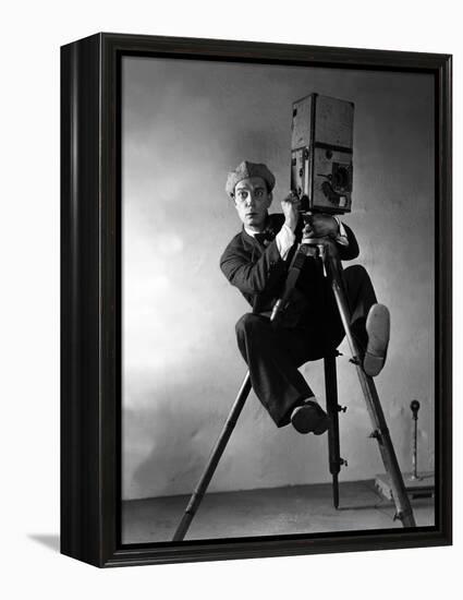 Le Cameraman (The Cameraman) De Edwardsedgwick Avec Buster Keaton 1928-null-Framed Stretched Canvas