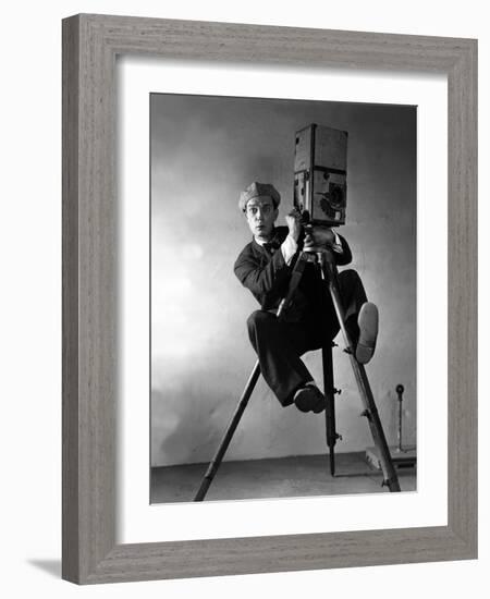 Le Cameraman (The Cameraman) De Edwardsedgwick Avec Buster Keaton 1928-null-Framed Photo