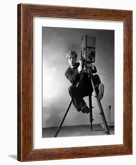 Le Cameraman (The Cameraman) De Edwardsedgwick Avec Buster Keaton 1928-null-Framed Photo