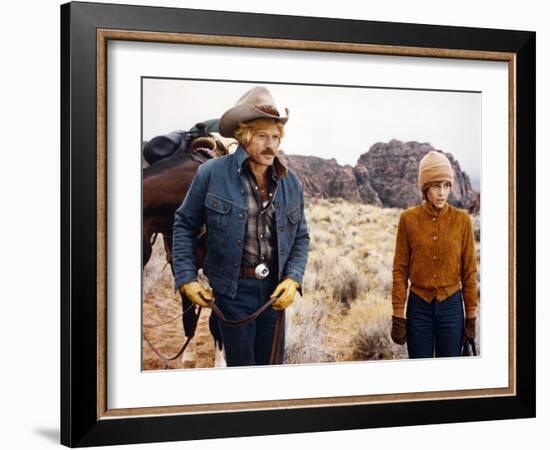 Le Cavalier electrique THE ELECTRIC HORSEMAN by SydneyPollack with Robert Redford and Jane Fonda, 1-null-Framed Photo