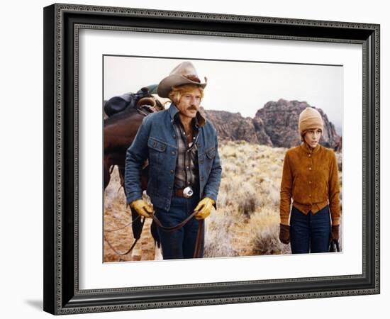 Le Cavalier electrique THE ELECTRIC HORSEMAN by SydneyPollack with Robert Redford and Jane Fonda, 1-null-Framed Photo