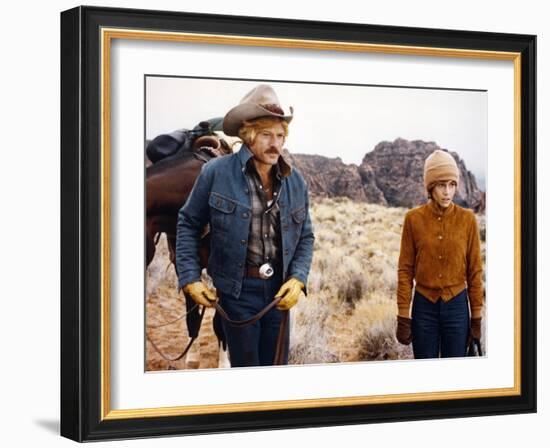 Le Cavalier electrique THE ELECTRIC HORSEMAN by SydneyPollack with Robert Redford and Jane Fonda, 1-null-Framed Photo