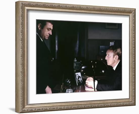LE CERCLE ROUGE, 1970 directed by JEAN-PIERRE MELVILLE Francois Perier and Bourvil (photo)-null-Framed Photo