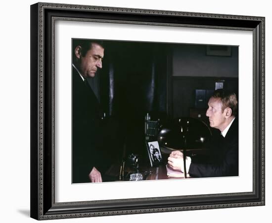 LE CERCLE ROUGE, 1970 directed by JEAN-PIERRE MELVILLE Francois Perier and Bourvil (photo)-null-Framed Photo