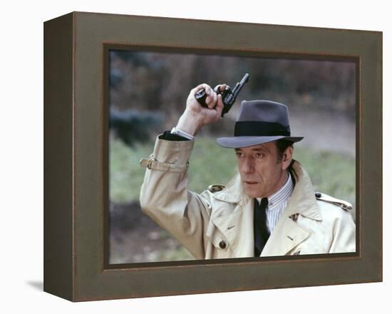 LE CERCLE ROUGE, 1970 directed by JEAN-PIERRE MELVILLE Yves Montand (photo)-null-Framed Stretched Canvas